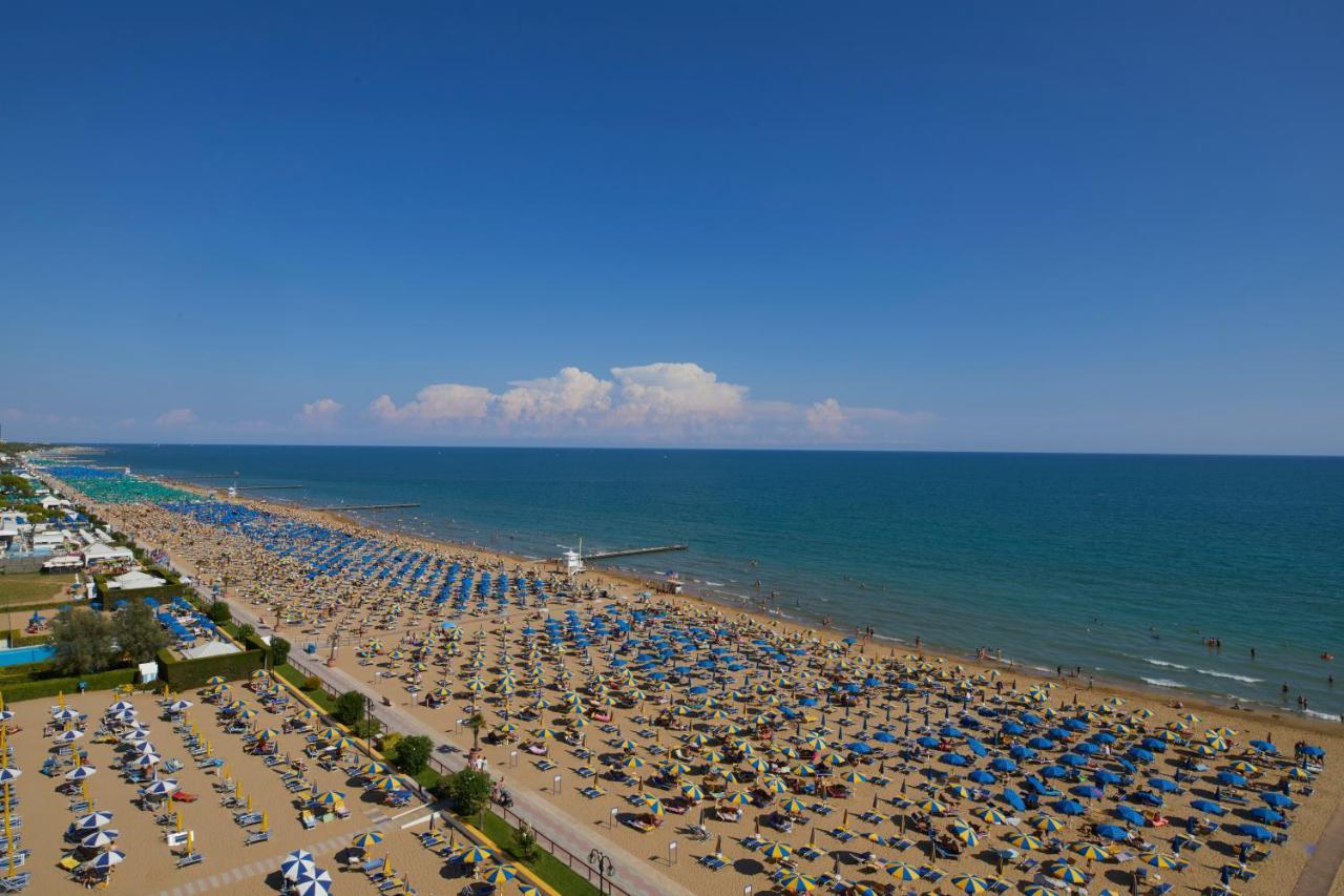 Termini Beach Hotel & Suites Lido di Jesolo Bagian luar foto