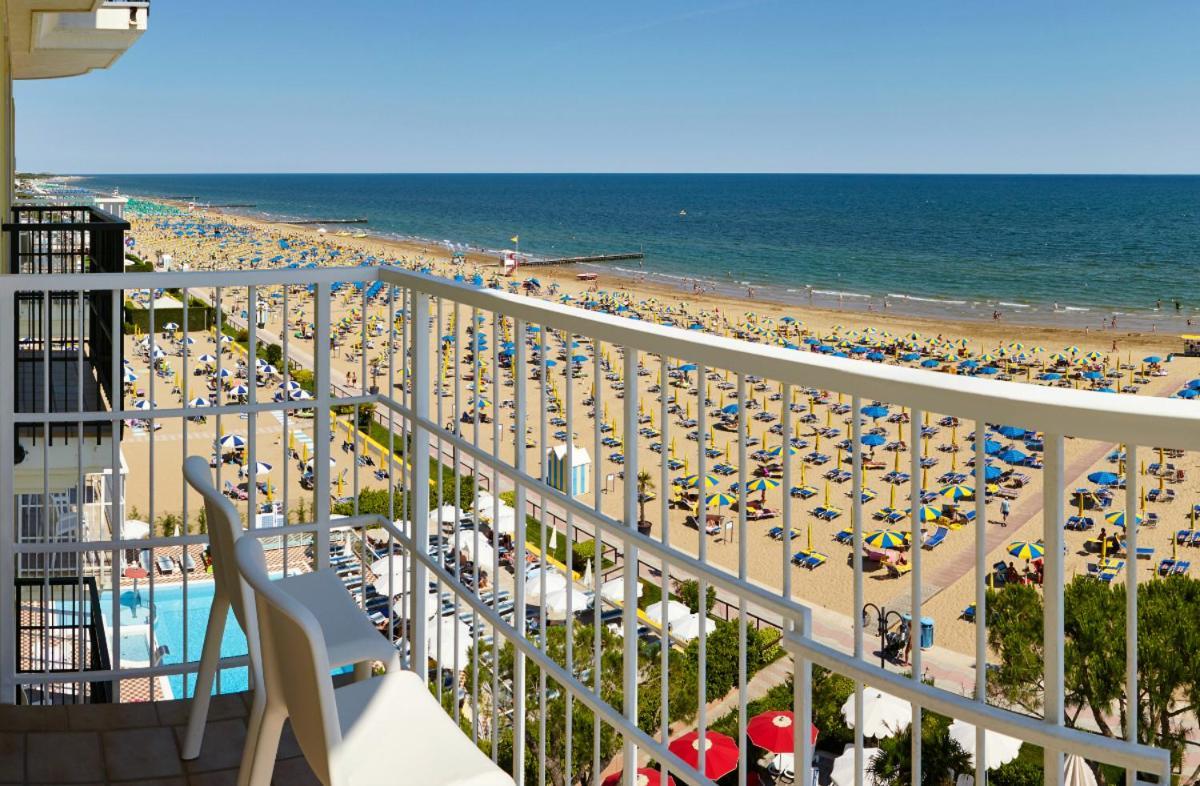 Termini Beach Hotel & Suites Lido di Jesolo Bagian luar foto