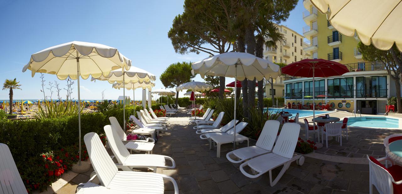 Termini Beach Hotel & Suites Lido di Jesolo Bagian luar foto